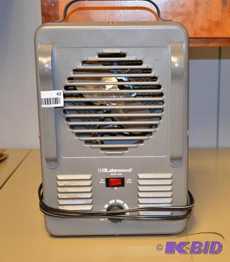 lot 42 image: Lakewood electric heater model 792S 750 1500...