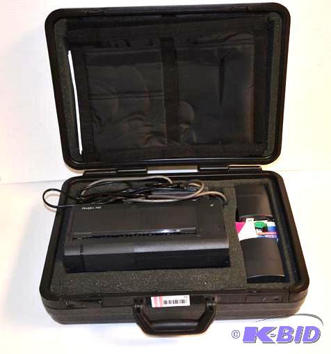 lot 72 image: Vintage DeskJet 340 portable printer with cas...