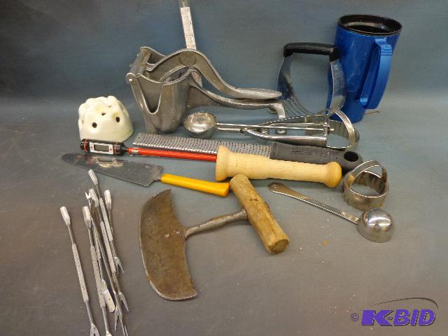 lot 118 image: Kitchen Utensils   Melon scoop  Coffee mug  P...
