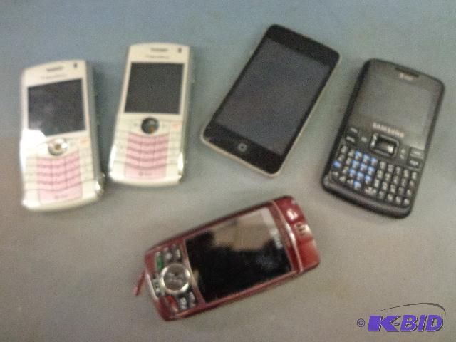 lot 13 image: Cell Phones (5)   Blackberry (2) Model 8110 (...