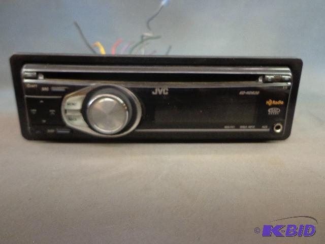 lot 18 image: CD Player Deck   JVC KD-HDR20  HD radio and s...