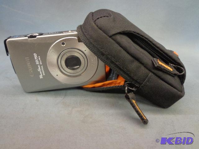 lot 4 image: Cannon &nbspPower Shot SD Camera   Pro Black...