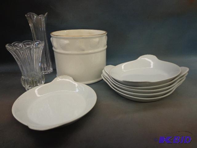 lot 44 image: Serving Plates, Crystal vases and Planter &nb...