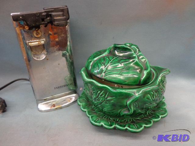 lot 47 image: Lettuce Shaped Bowl and Electric Can Opener  ...