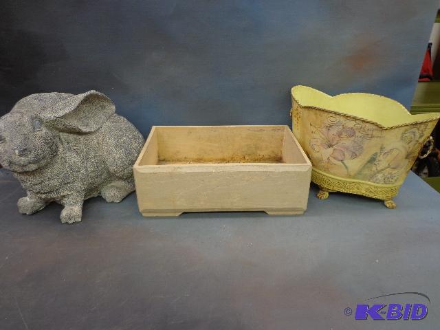 lot 94 image: Planters and Statues   Bunny statue is 12 X 9...
