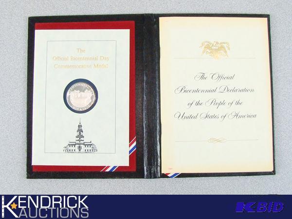 lot 10 image: 90% Silver Proof Bicentennial Day Commemorative Medal
