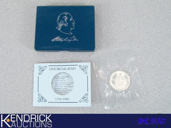 lot 11 image: 1982 - 90% Silver Uncirculated George Washington Commemorative Half Dollar