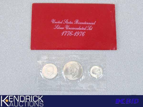 lot 13 image: U.S. Bicentennial Uncirculated Silver Set