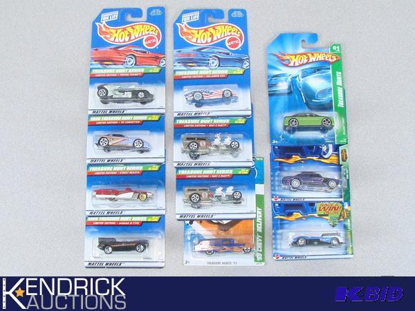 lot 14 image: 11 Vintage MINT ON CARD Hot Wheels Treasure Hunt Cars
