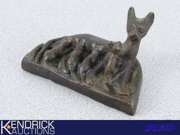 lot 35 image: Vintage Bronze Figurine of Mama Cat Nursing Baby Kittens