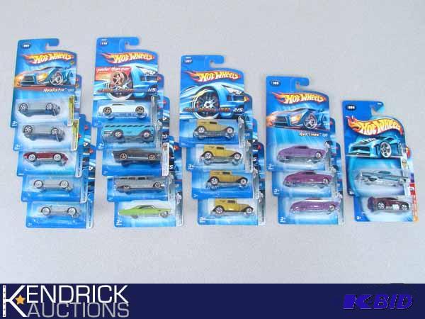 lot 41 image: 19 Vintage MINT ON CARD 2004-2005 Hot Wheels