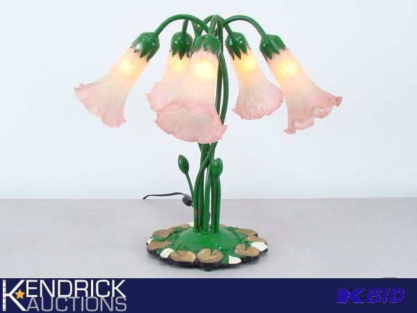 lot 54 image: Vintage 5 Light Metal Flower Lamp