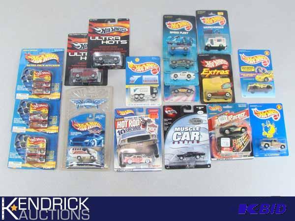 lot 92 image: 18 Vintage MINT ON CARD Various Hot Wheels Specialty Cars
