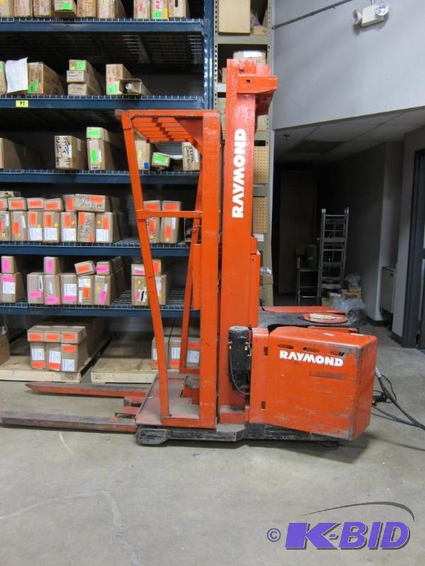 Raymond Order Picker (For Parts)
