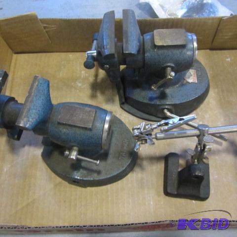 lot 115 image: Mini Vises