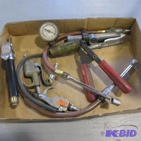 lot 121 image: Air Tool Accessories