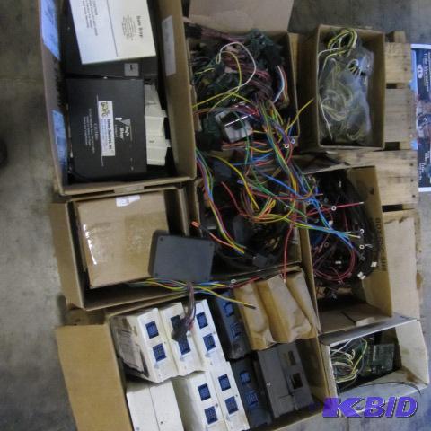 lot 129 image: Wiring, Panels, Boxes