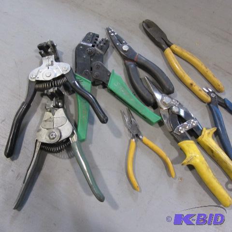 lot 43 image: Wire Stripper