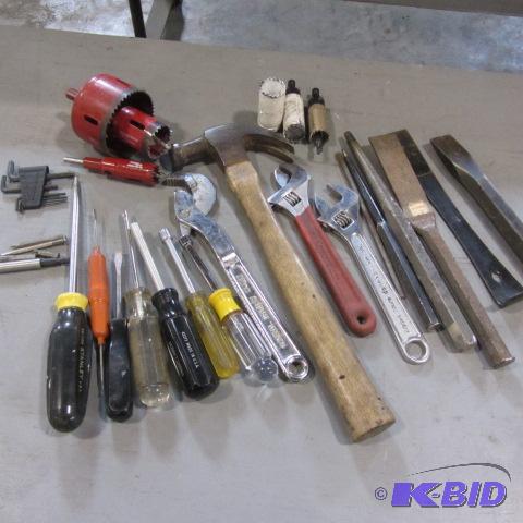 lot 44 image: Wrenches & Tools