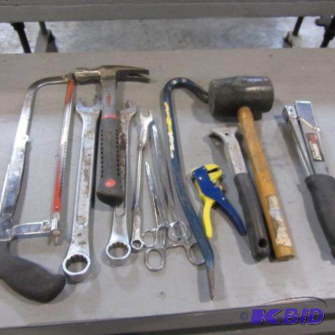 lot 47 image: Mallet, Stapler, Hammer