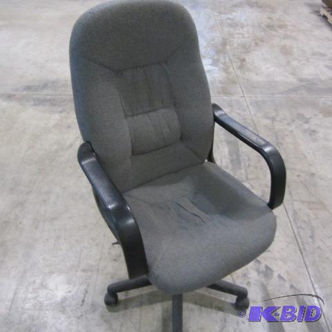 lot 67 image: Office Chair