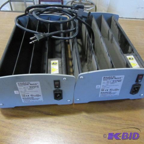 lot 70 image: Instapak Quik Warmers