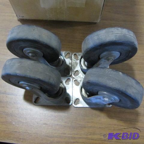 lot 74 image: Caster Wheels