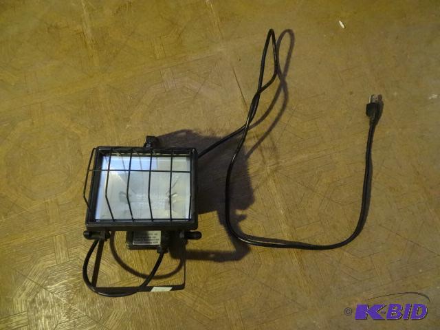lot 118 image: Halogen Shop Hight...