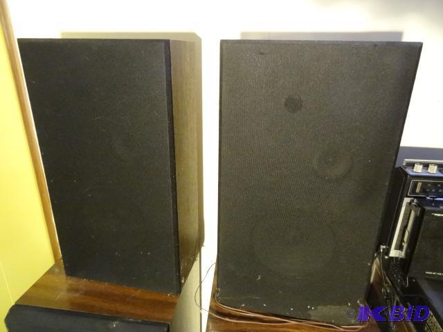 lot 121 image: 2 Stereo Speakers 12 X 6 X 22...