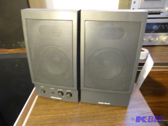 lot 132 image: Radio Shack AMX-15 Speakers...