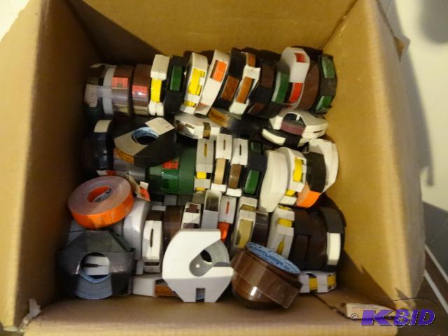 lot 139 image: Box Full of Scotch Labeling Tape...