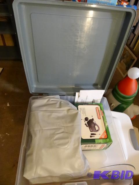 lot 159 image: Blow Up Air Mattress. Coleman Rechargeable Ai...