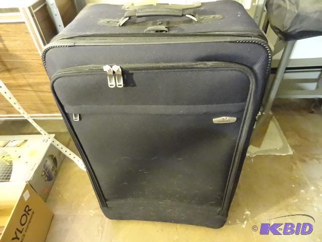 lot 160 image: Embark Suit Case on Wheels...