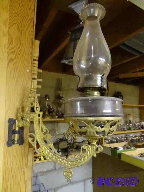 lot 171 image: Vintage Wall Mounted Oil Lamp...