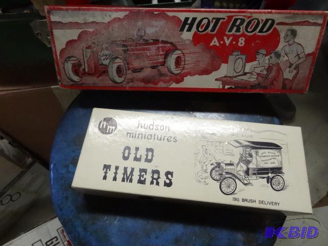 lot 45 image: 2 Vintage Wood Models...