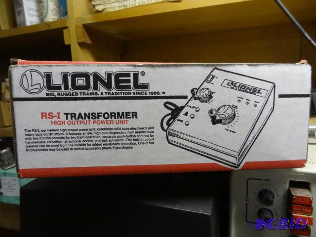 lot 68 image: Lionel RS-I Transformer 6-12780, Looks to be ...