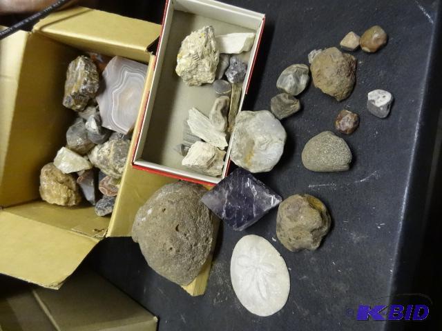 lot 90 image: Box of Misc Rocks...