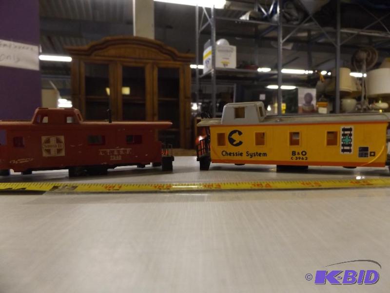 Two Athearn Train Caboose, AT&ampSF Santa Fe...
