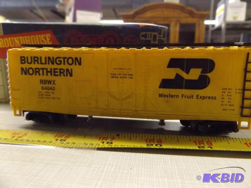 Burlington Northern Rail Car Model, Roundhous...