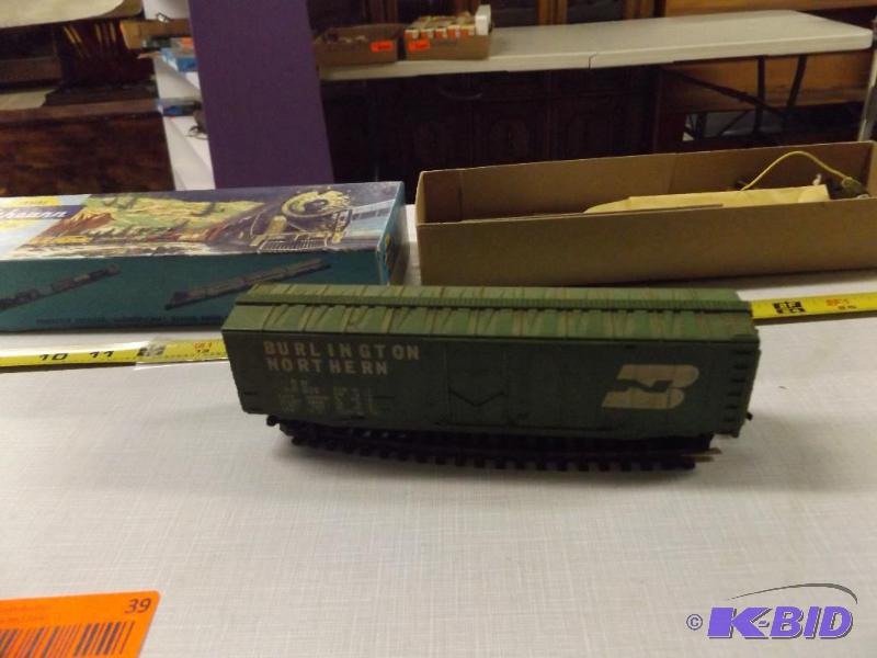 Burlington Northern Rail Car, Athearn Miniatu...