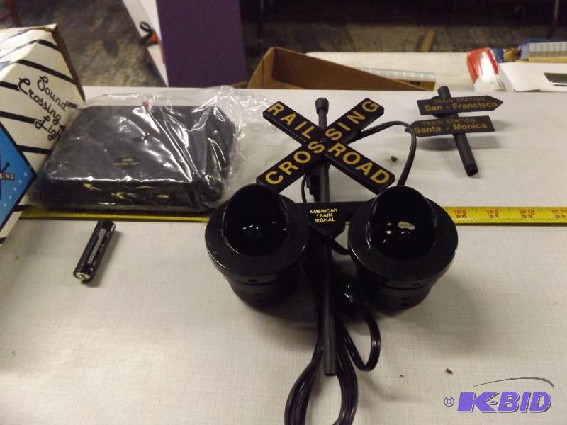 Rail Road Crossing light accessory for train ...