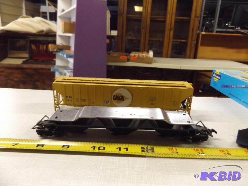 Athearn Trains Model, Cargill Hopper Rail Car...