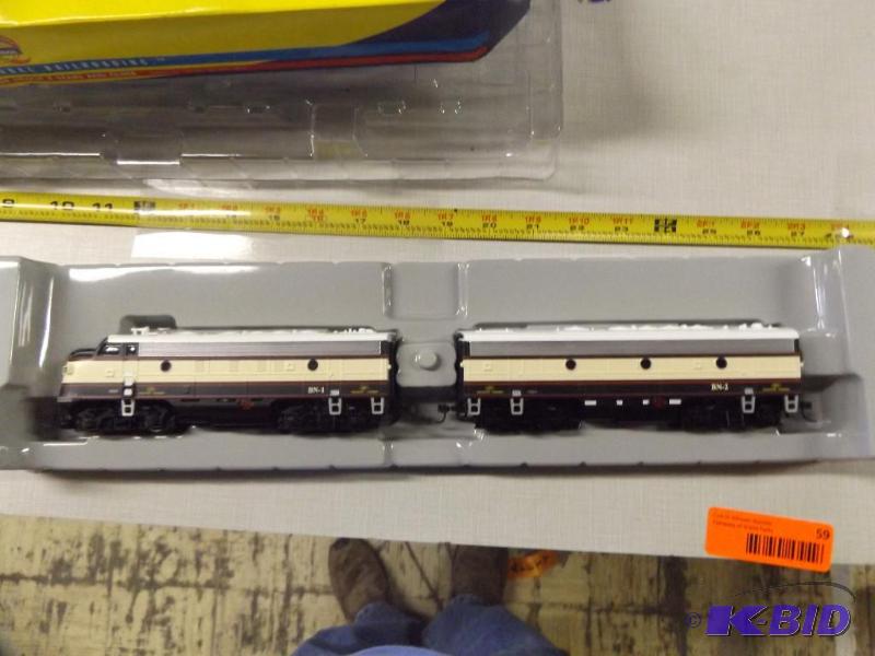 Burlington Northern Engine and Rail Car, BN-1...