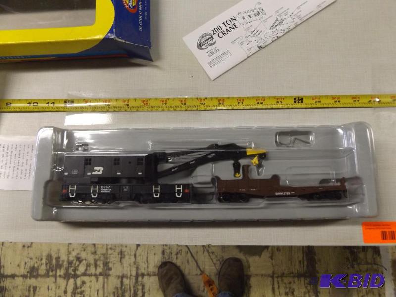 Burlington Northern 200-Ton Crane Tender Wor...