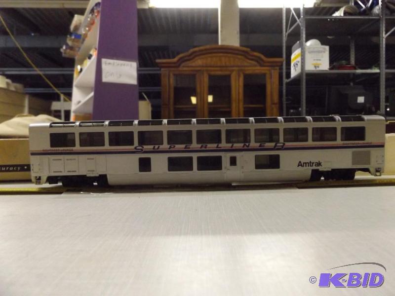 Amtrak Superline Sightseer Lounge Car, by Wal...