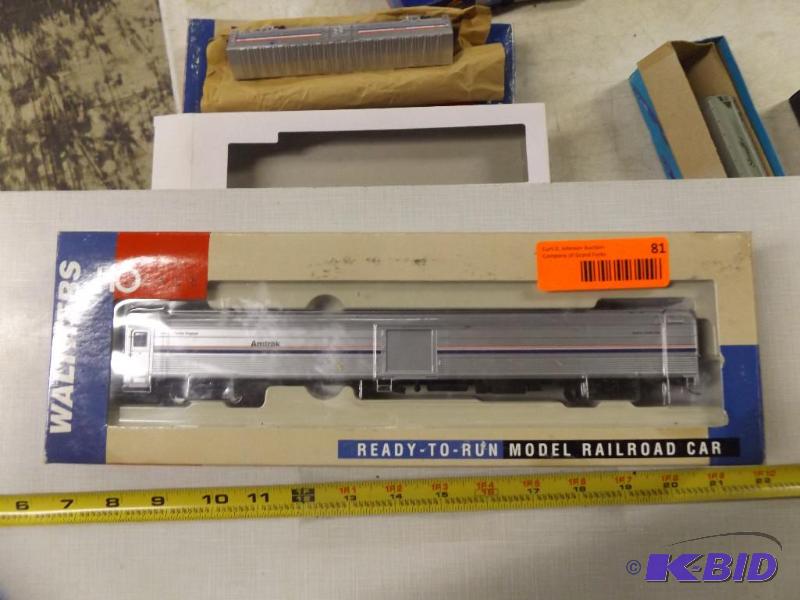 Walthers Amtrak (United States Mail) 1700 Ser...