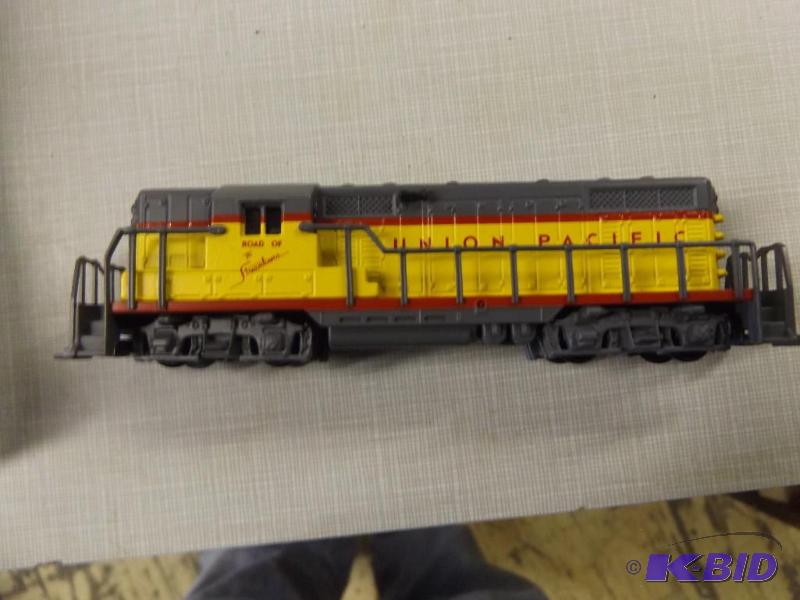 Lionel GP-9 Series, Big Rugged Trains, Union ...