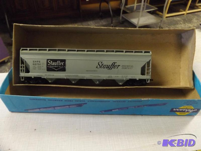 Athearn Center Flow Stauffer Train Car, with ...