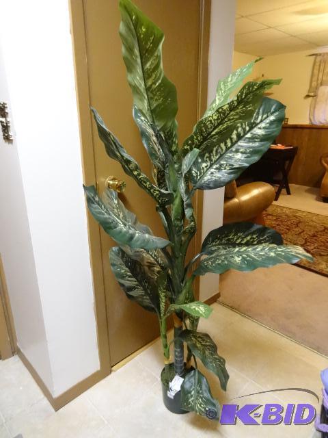lot 42 image: Artificial plant. 60"...