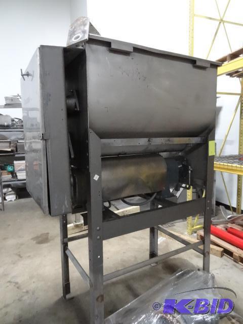 Hobart meat grinder. Production size. Model 4...